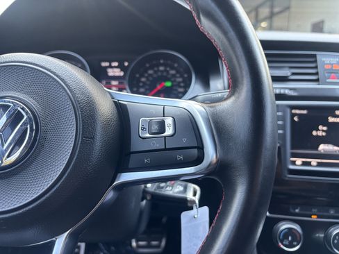 Used 2017 Volkswagen GTI S image 19