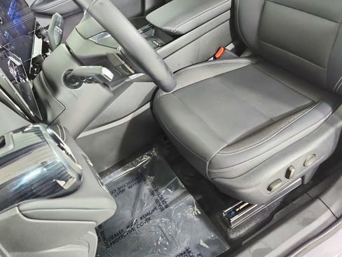 Certified 2024 Chevrolet Blazer EV LT image 10