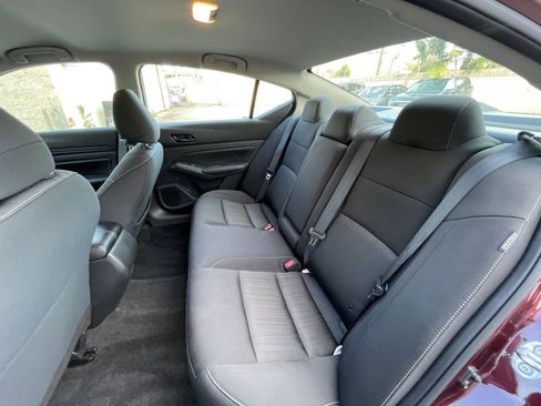 Used 2025 Nissan Altima 2.5 SV image 25