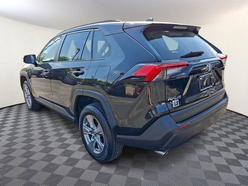 Used 2024 Toyota RAV4 XLE FWD image 4