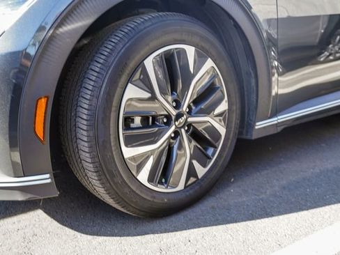 Certified 2023 Kia EV6 Light image 6