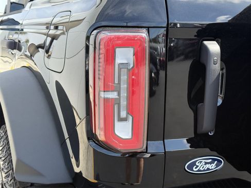 New 2026 Ford Bronco Badlands image 7