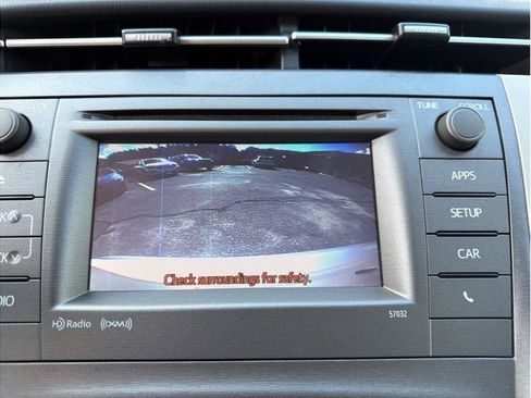 Used 2014 Toyota Prius Three FWD image 18