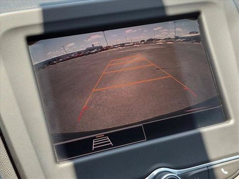 Used 2023 Chevrolet Equinox LS FWD image 12
