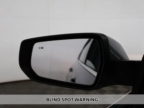 Used 2024 Chevrolet Malibu RS FWD image 4
