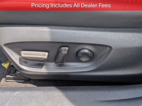 Used 2024 Toyota Camry SE FWD image 20