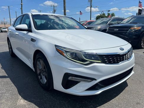 Used 2020 Kia Optima LX FWD image 3