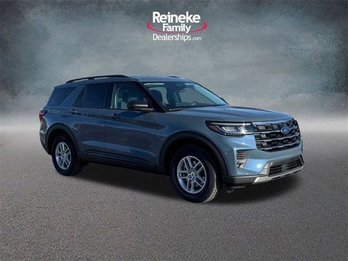 New 2026 Ford Explorer Active image 3