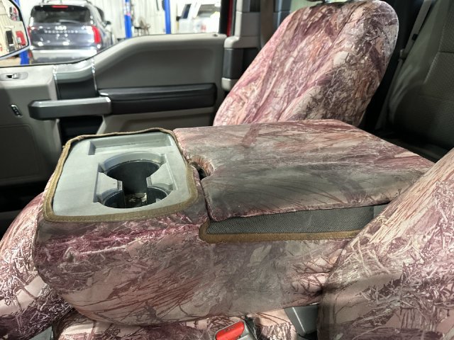 Used 2016 Ford F150 XLT w/ Equipment Group 302A Luxury AWD/4WD image 28