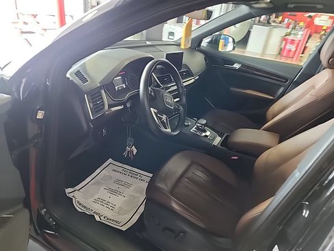 Used 2020 Audi Q5 2.0T Premium w/ Convenience Package AWD/4WD image 7