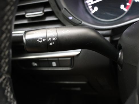 Used 2025 MAZDA MAZDA3 s Sport FWD image 25