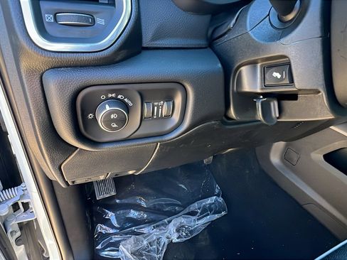 New 2026 RAM 2500 Laramie image 23