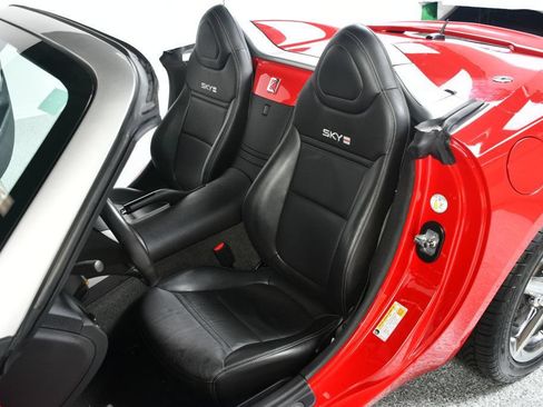Used 2007 Saturn Sky Red Line RWD image 35