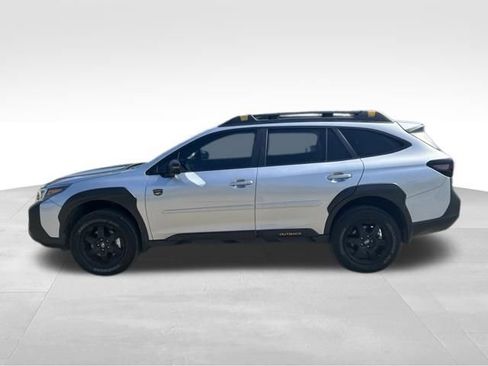 Used 2025 Subaru Outback Wilderness AWD/4WD image 6