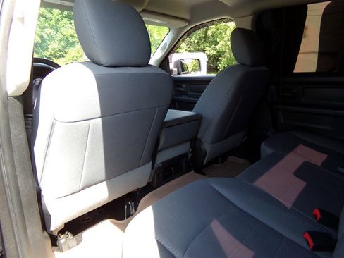 Used 2015 RAM 1500 Express AWD/4WD image 31