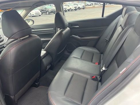 Used 2024 Nissan Altima 2.5 SR image 13