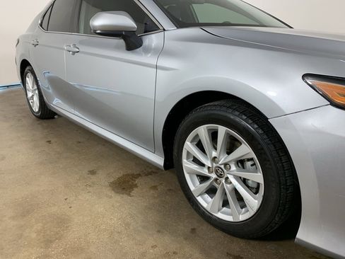 Used 2024 Toyota Camry LE image 6