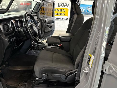 Used 2022 Jeep Wrangler Unlimited Sport AWD/4WD image 9
