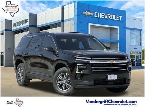 New 2026 Chevrolet Traverse LT image 1