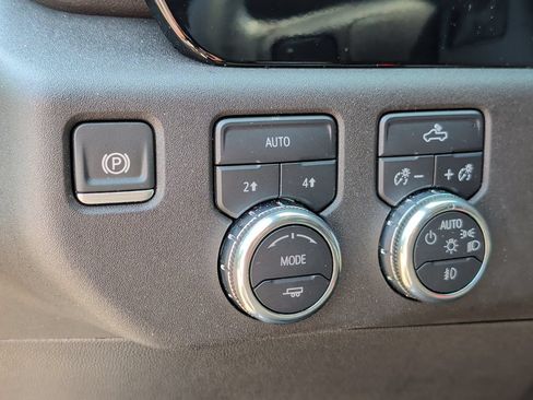 Used 2024 GMC Sierra 1500 Elevation AWD/4WD image 14