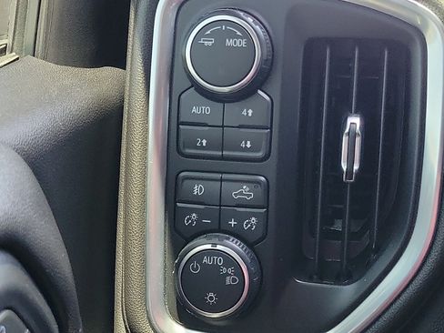 Used 2020 Chevrolet Silverado 1500 LT w/ Texas Edition AWD/4WD image 16