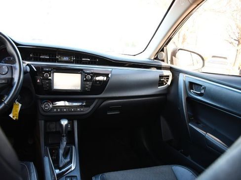 Used 2014 Toyota Corolla S image 19