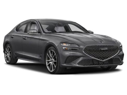 Used 2025 Genesis G70 2.5T image 30