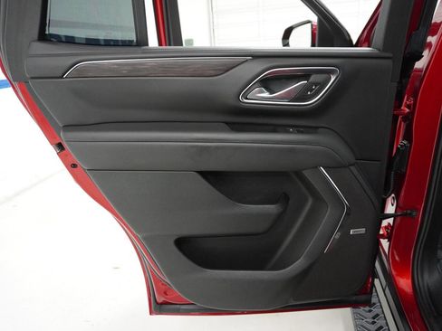 Used 2024 Chevrolet Tahoe Z71 w/ Luxury Package image 36