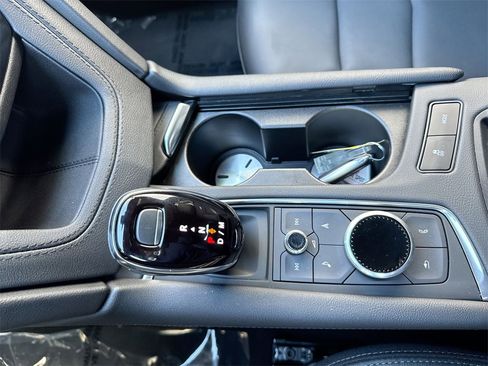 Used 2025 Cadillac XT5 Sportv w/ LPO, Floor Liner Package image 23