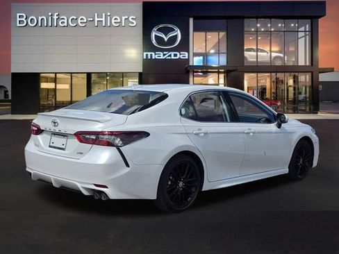 Used 2023 Toyota Camry XSE FWD image 4