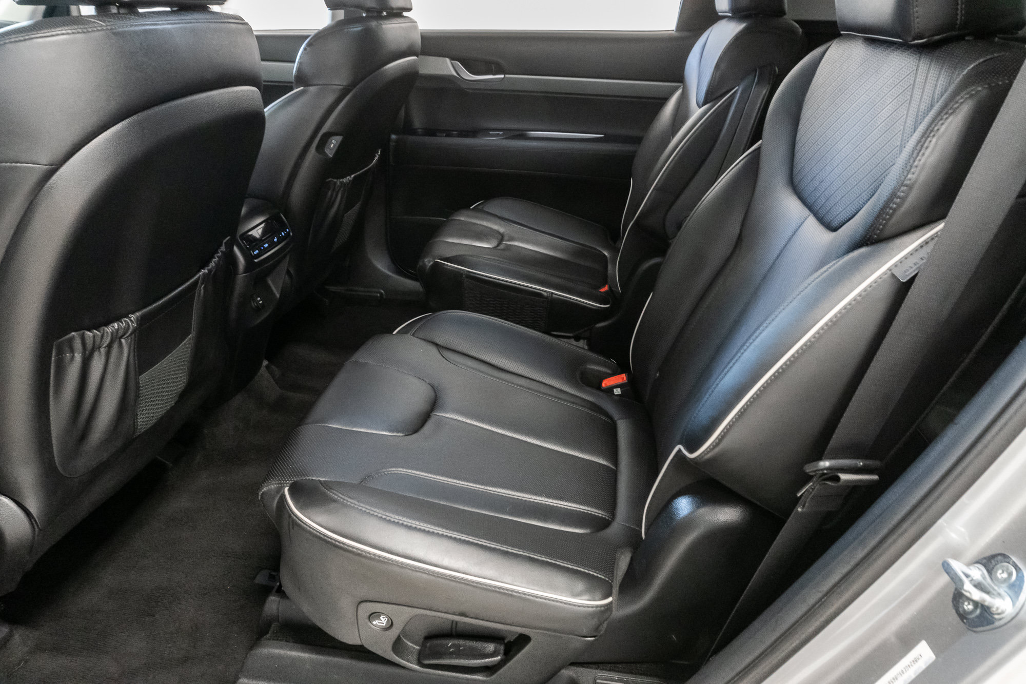 Used 2025 Hyundai Palisade SEL FWD image 23