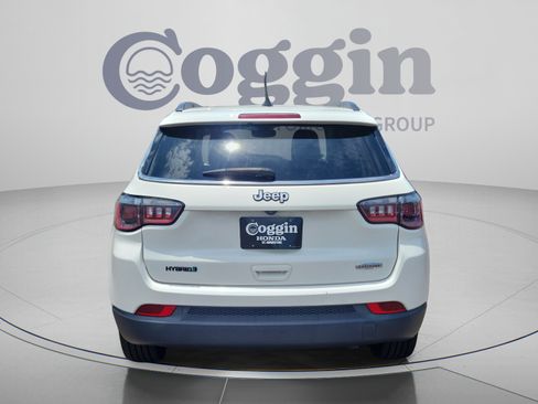 Used 2021 Jeep Compass Latitude FWD image 4