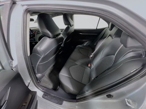 Used 2023 Toyota Camry SE image 29