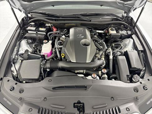 Certified 2025 Lexus IS 300 F Sport image 29