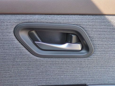 Certified 2023 Nissan Rogue SV FWD image 36