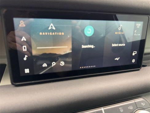 Used 2021 Land Rover Defender 90 X-Dynamic S image 58