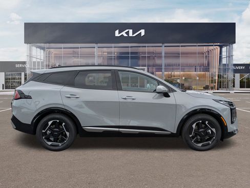 Certified 2026 Kia Sportage SX FWD image 3