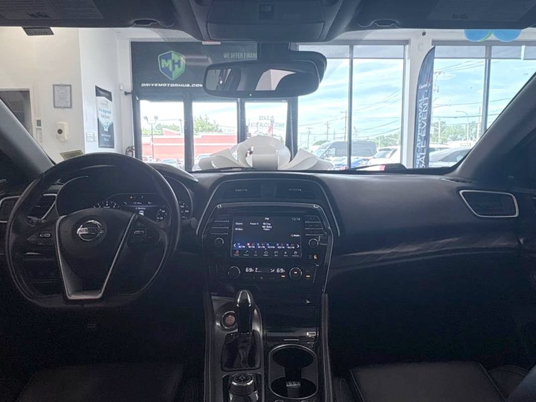 Used 2018 Nissan Maxima Platinum FWD image 15