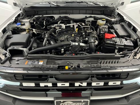 Used 2025 Ford Bronco Outer Banks AWD/4WD image 68