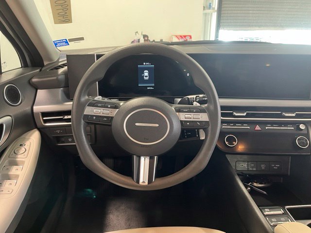 Used 2025 Hyundai Sonata SEL FWD image 22