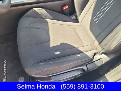 Used 2021 Hyundai Elantra SEL image 10