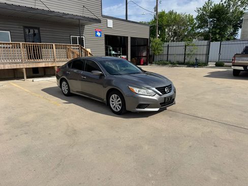 Used 2017 Nissan Altima 2.5 S w/ Power Driver Seat Package image 11