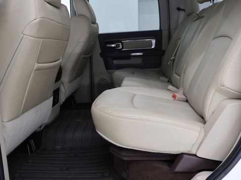 Used 2018 RAM 3500 Laramie image 9