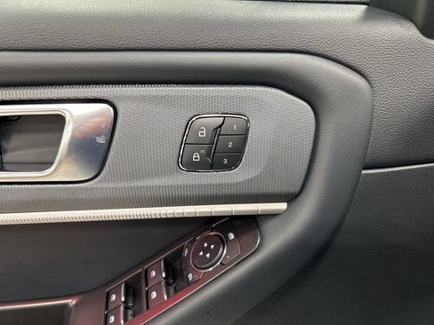 New 2026 Ford Explorer ST-Line w/ ST-Line Street Pack AWD/4WD image 15