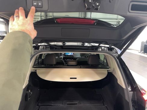 Used 2025 Nissan Rogue SL w/ Tech Package image 20