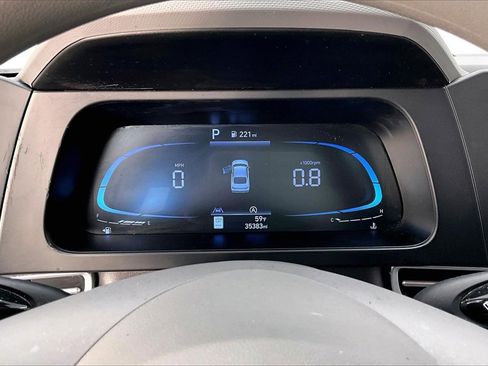 Used 2024 Hyundai Elantra SE image 20