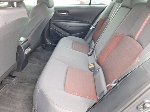 Used 2025 Toyota Corolla SE image 30