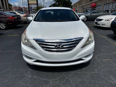 Used 2014 Hyundai Sonata SE FWD image 2
