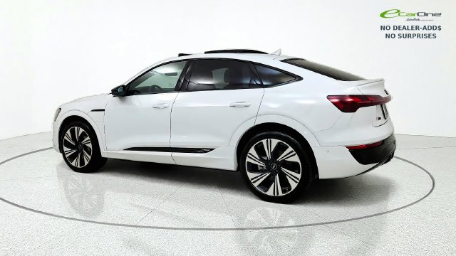 Used 2024 Audi Q8 e-tron Prestige AWD/4WD image 5