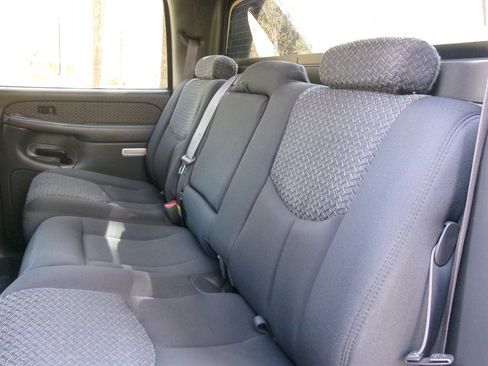 Used 2003 Chevrolet Avalanche 4x4 w/ Suspension Package, Off-Road image 31